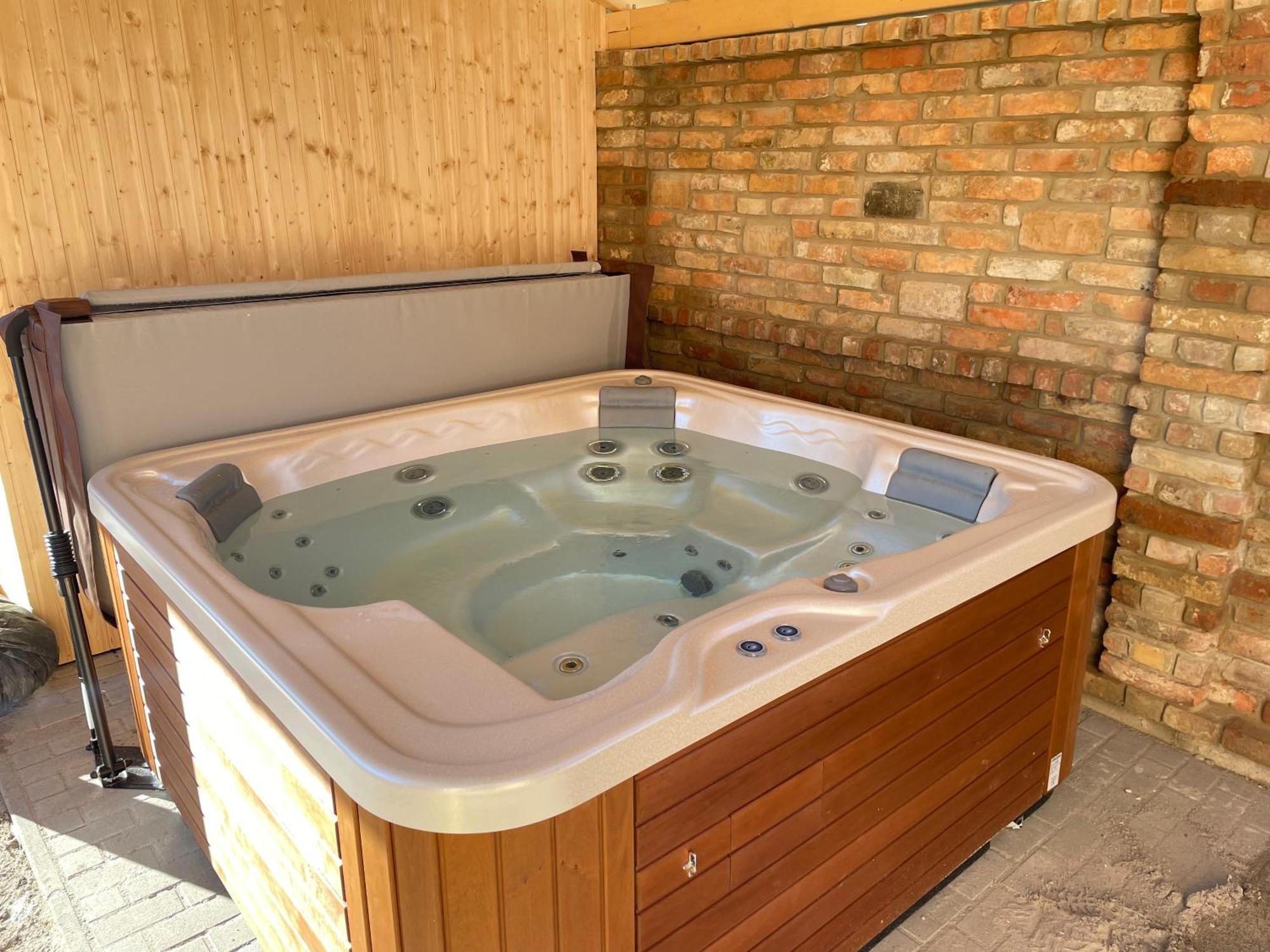 Balaton Apartman บาลาตอนมารีอาเฟือร์เดอ ภายนอก รูปภาพ