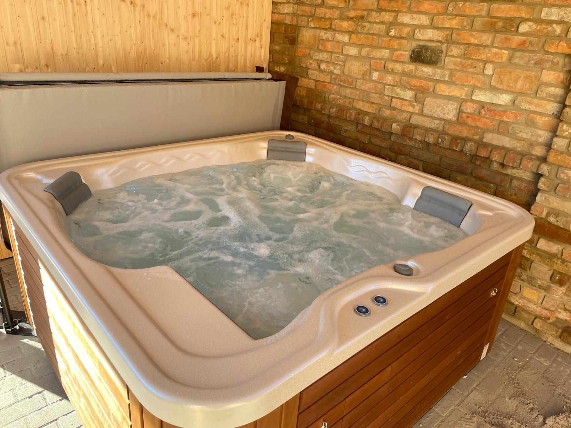 Balaton Apartman บาลาตอนมารีอาเฟือร์เดอ ภายนอก รูปภาพ