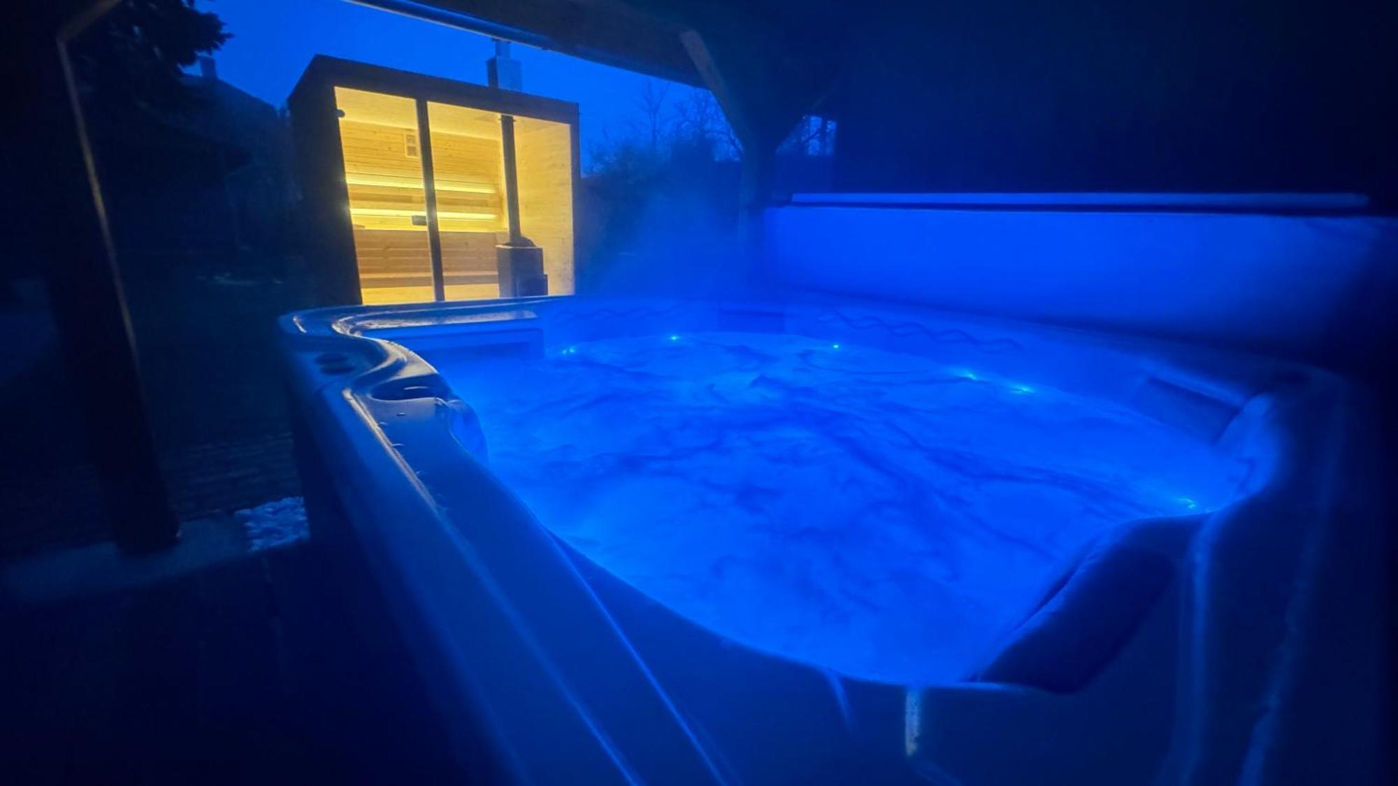 Balaton Apartman บาลาตอนมารีอาเฟือร์เดอ ภายนอก รูปภาพ